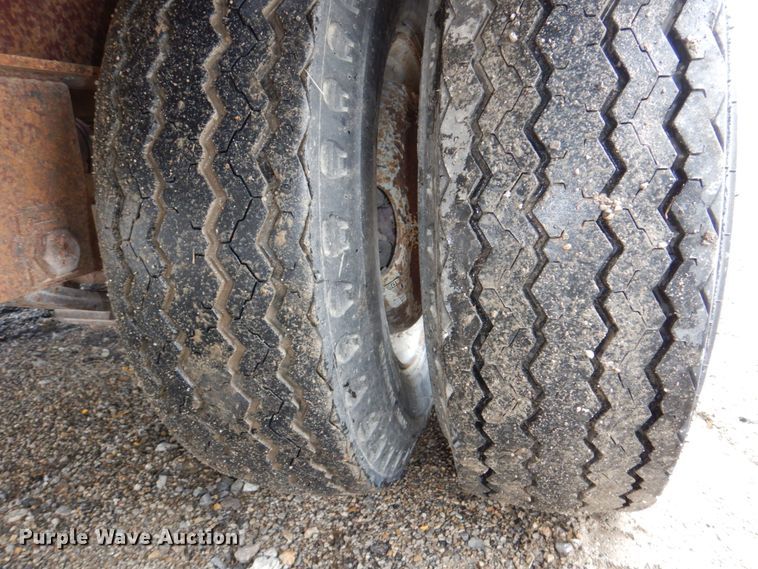 image for item DN7278 1992 Trail King TK24  equipment trailer