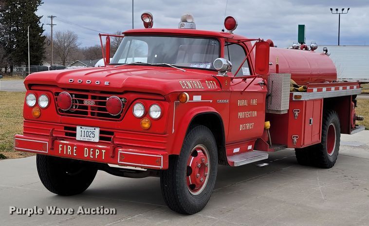 image for item DN7306 1963 Dodge D500  pumper fire truck