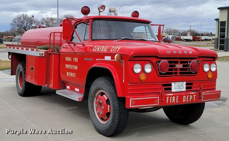 image for item DN7306 1963 Dodge D500  pumper fire truck