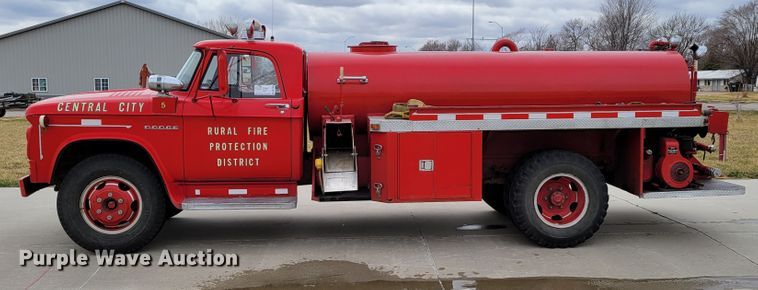 image for item DN7306 1963 Dodge D500  pumper fire truck