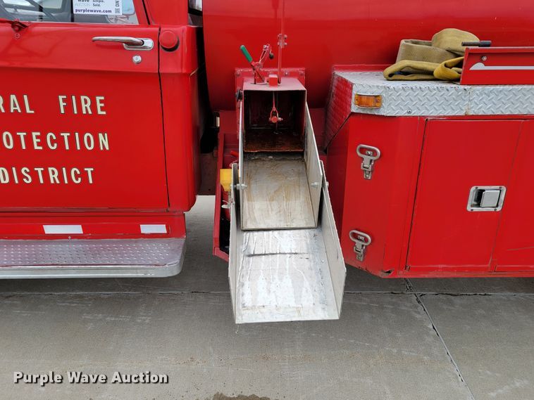 image for item DN7306 1963 Dodge D500  pumper fire truck