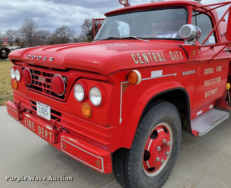 image for item DN7306 1963 Dodge D500  pumper fire truck