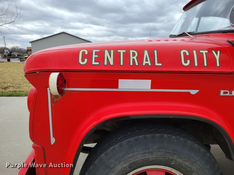 image for item DN7306 1963 Dodge D500  pumper fire truck