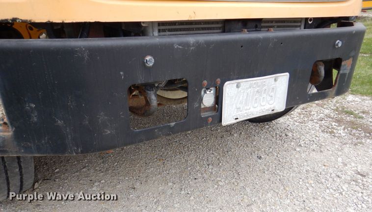 image for item DN7331 2004 Freightliner FS65  school bus