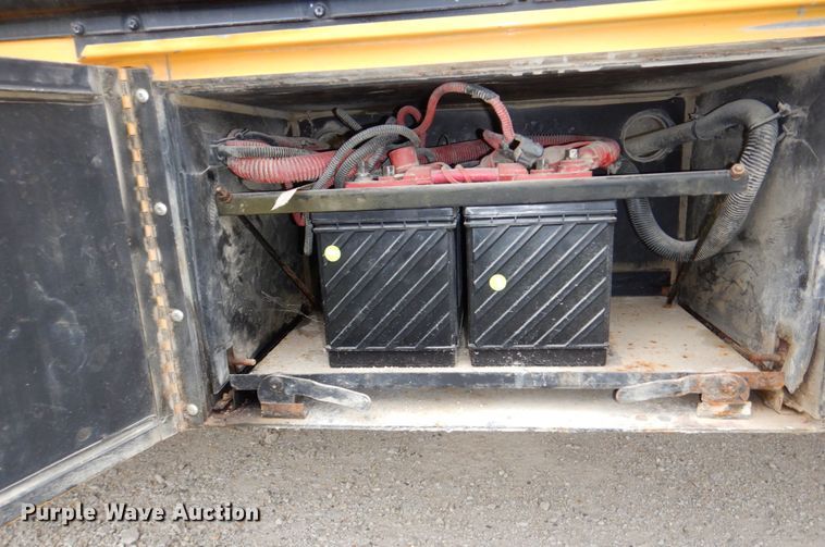 image for item DN7331 2004 Freightliner FS65  school bus