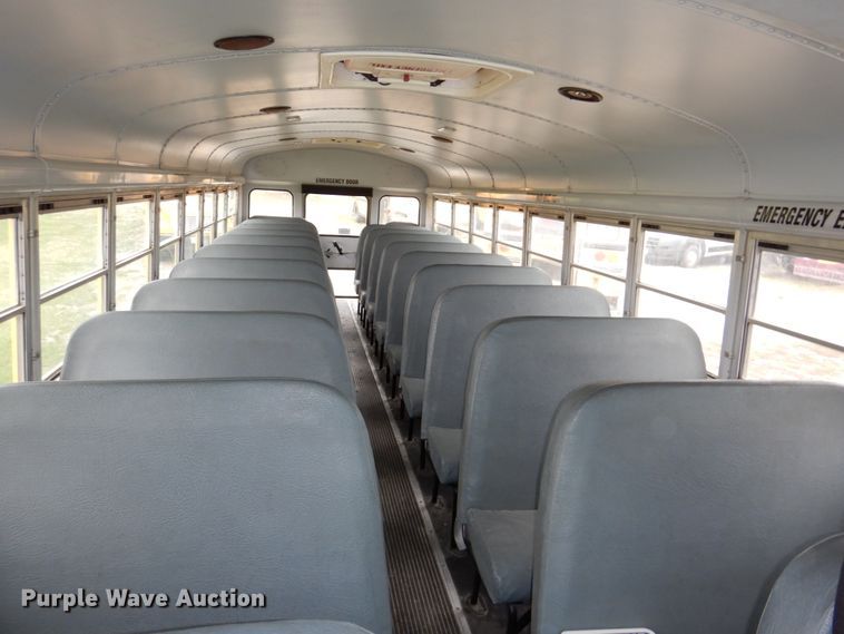 image for item DN7331 2004 Freightliner FS65  school bus
