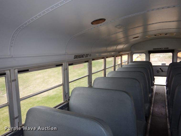 image for item DN7331 2004 Freightliner FS65  school bus