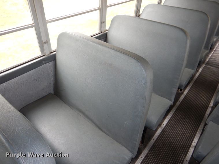 image for item DN7331 2004 Freightliner FS65  school bus