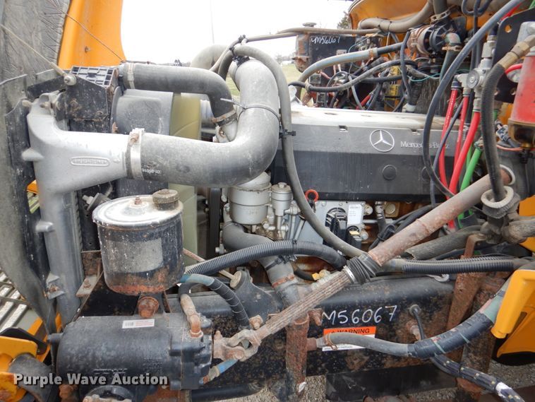 image for item DN7331 2004 Freightliner FS65  school bus