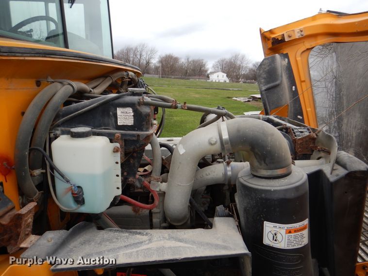 image for item DN7331 2004 Freightliner FS65  school bus