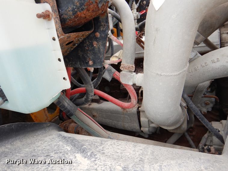 image for item DN7331 2004 Freightliner FS65  school bus