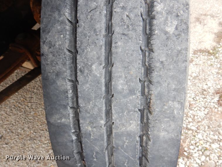 image for item DN7331 2004 Freightliner FS65  school bus