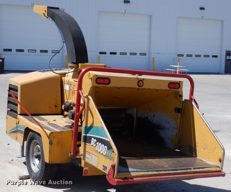 image for item DN7348 2006 Vermeer BC1000XL  wood chipper