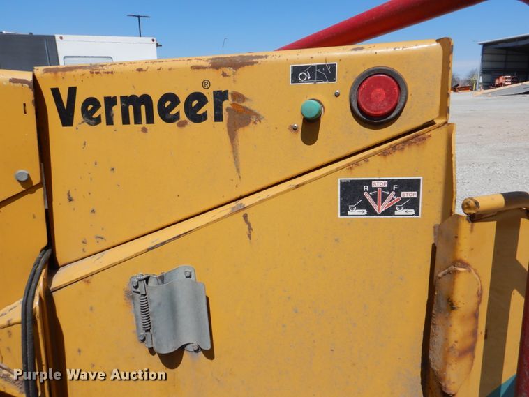 image for item DN7348 2006 Vermeer BC1000XL  wood chipper
