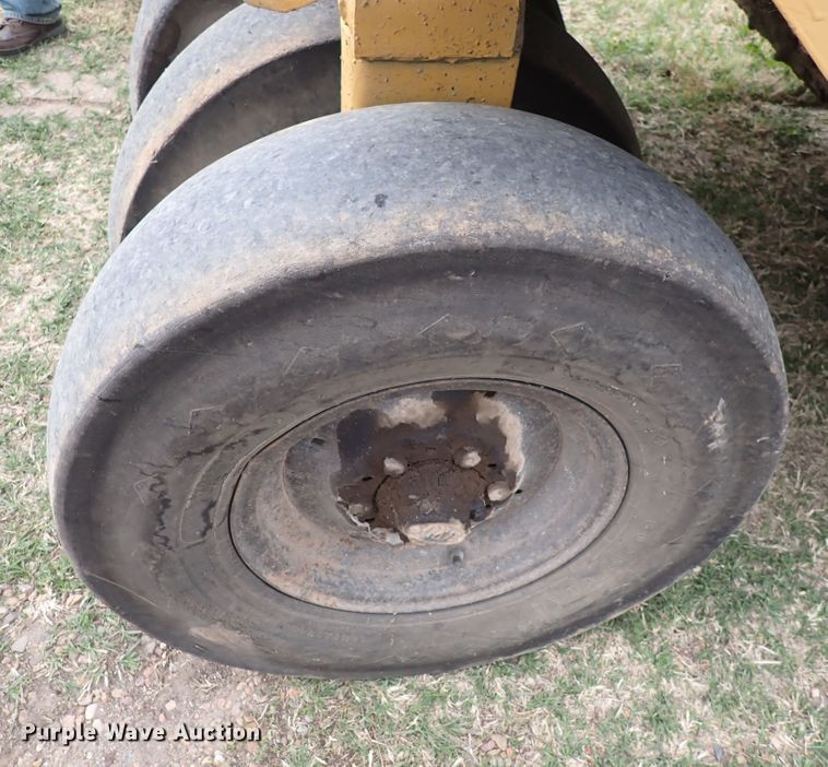 image for item DP4622 Bros  pneumatic roller