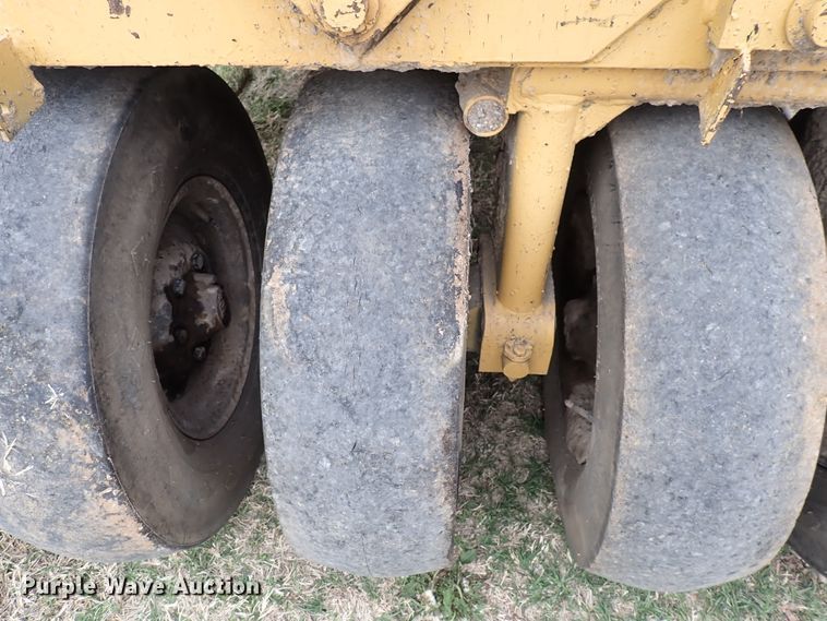 image for item DP4622 Bros  pneumatic roller