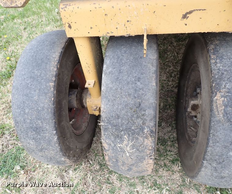 image for item DP4622 Bros  pneumatic roller