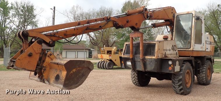 image for item DP4623 Drott 40  wheeled excavator