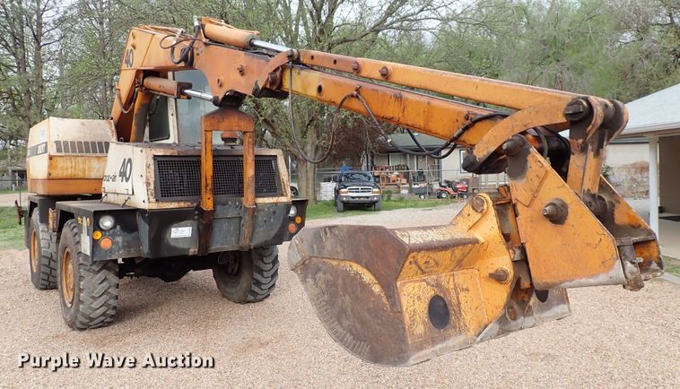 image for item DP4623 Drott 40  wheeled excavator
