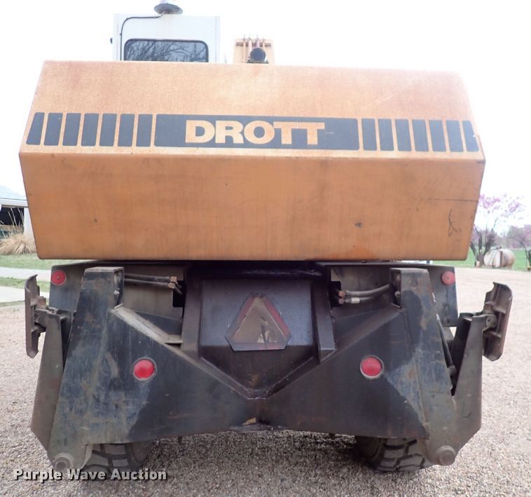 image for item DP4623 Drott 40  wheeled excavator