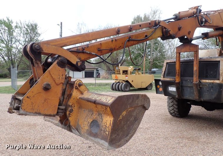 image for item DP4623 Drott 40  wheeled excavator