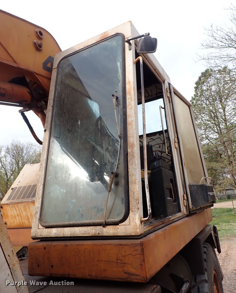 image for item DP4623 Drott 40  wheeled excavator