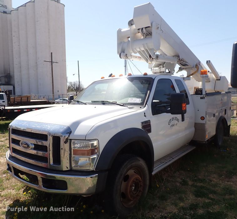 image for item DP4632 2008 Ford F550 Super Duty  bucket truck