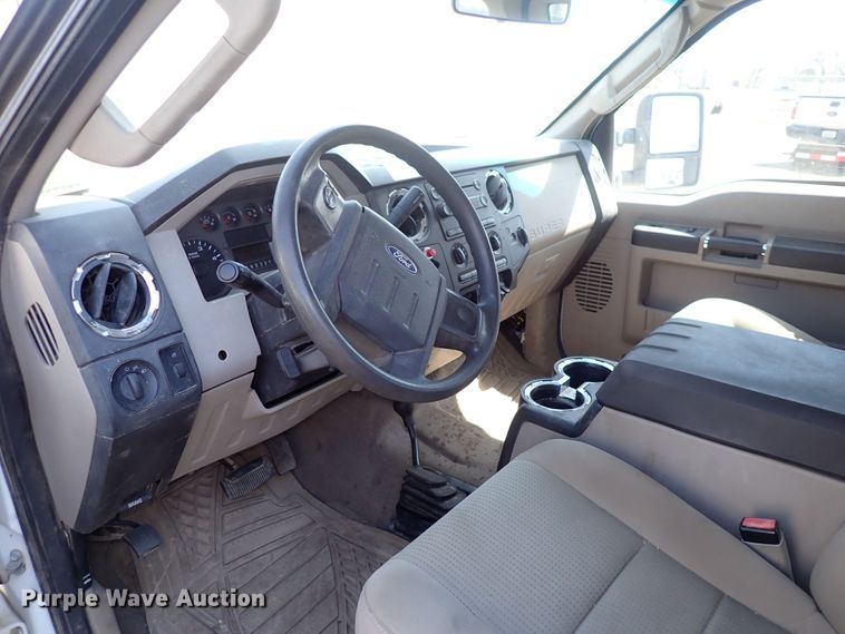 image for item DP4632 2008 Ford F550 Super Duty  bucket truck