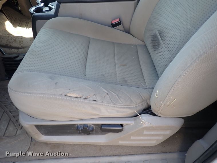 image for item DP4632 2008 Ford F550 Super Duty  bucket truck