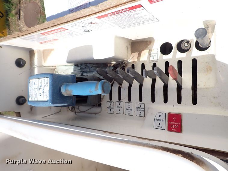 image for item DP4632 2008 Ford F550 Super Duty  bucket truck