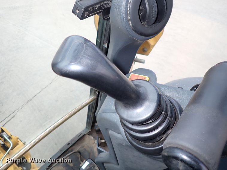 image for item DP4637 2014 John Deere 310SK  backhoe