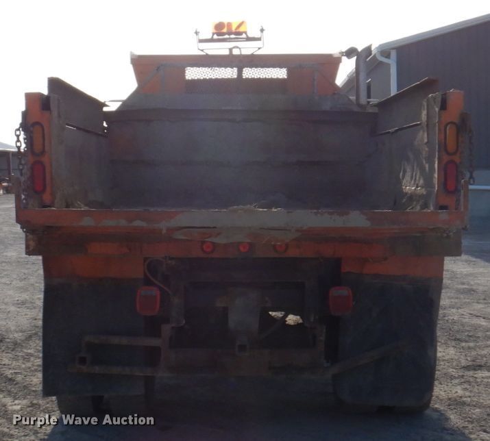 image for item DP5444 1993 International 4900  dump truck