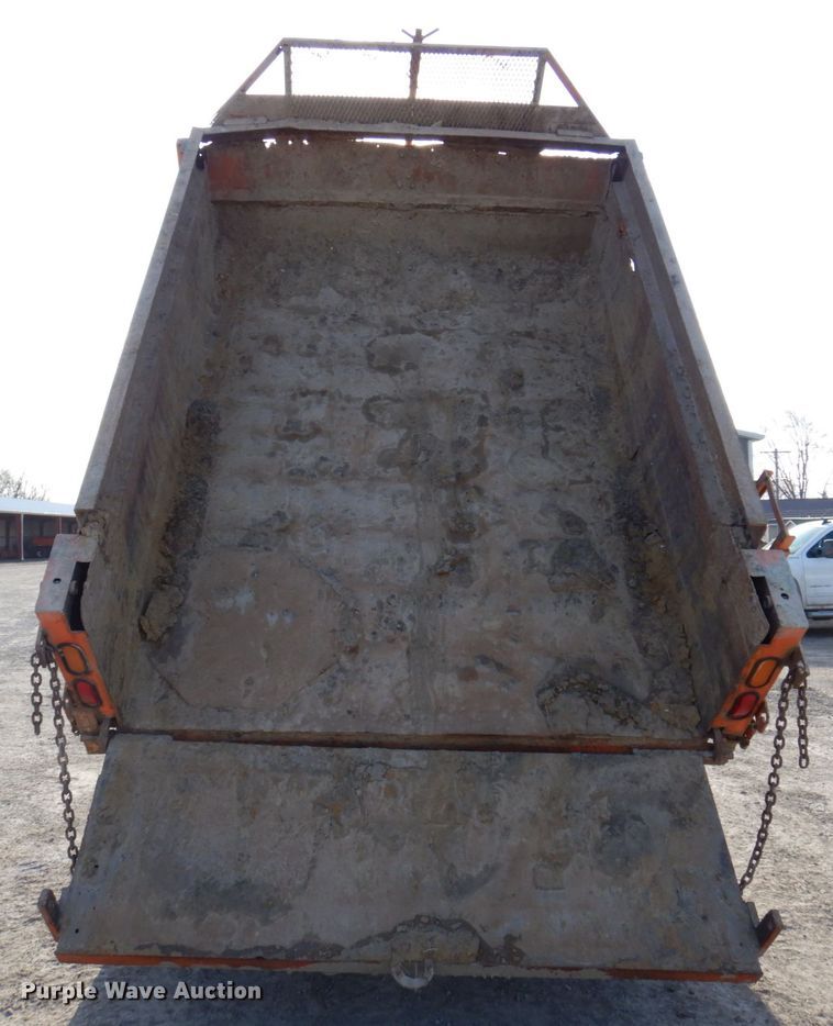 image for item DP5444 1993 International 4900  dump truck