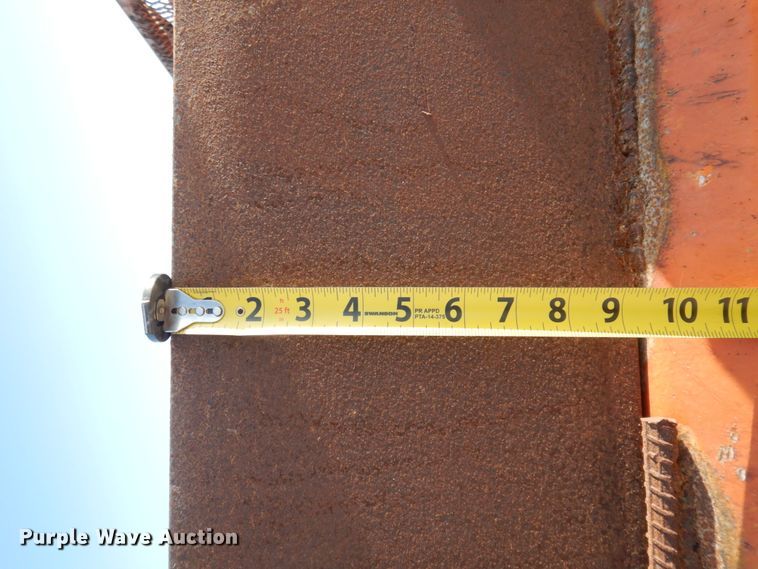 image for item DP5444 1993 International 4900  dump truck