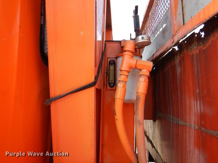 image for item DP5444 1993 International 4900  dump truck