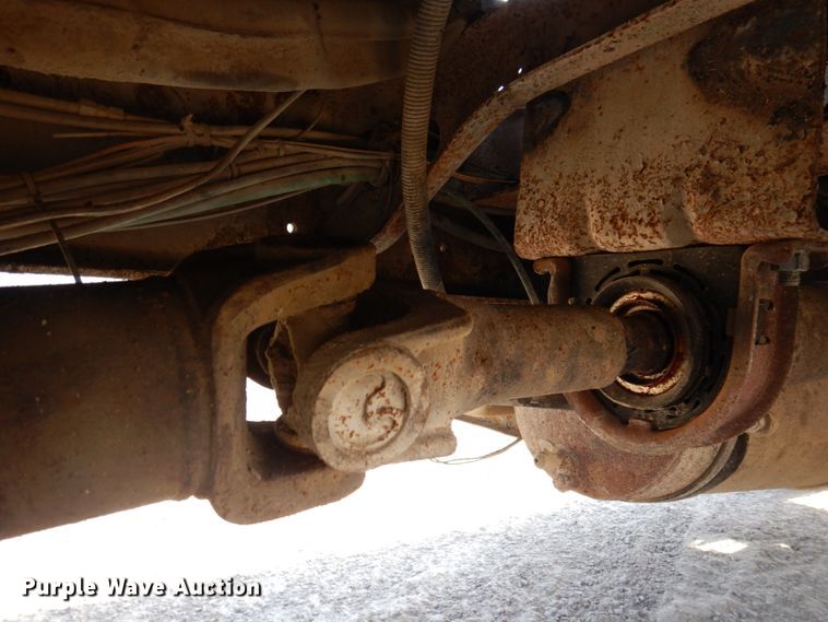 image for item DP5444 1993 International 4900  dump truck