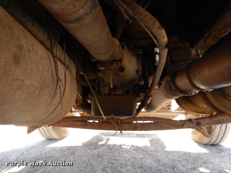 image for item DP5444 1993 International 4900  dump truck