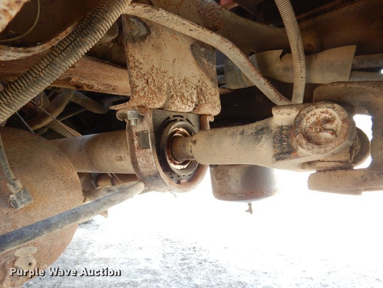 image for item DP5444 1993 International 4900  dump truck