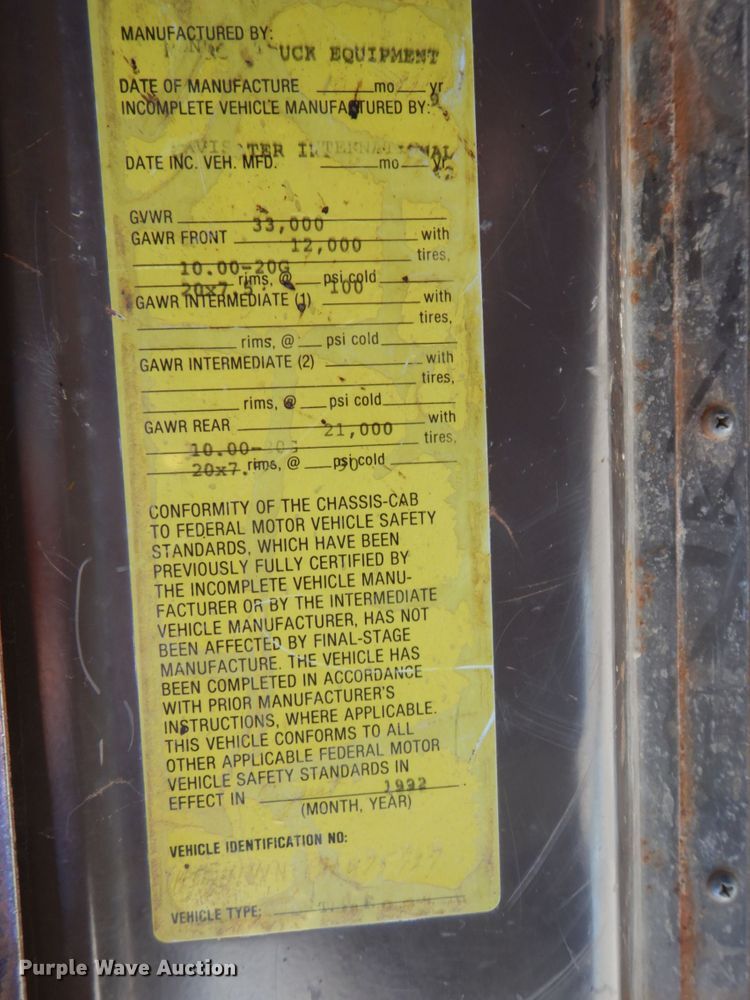 image for item DP5444 1993 International 4900  dump truck