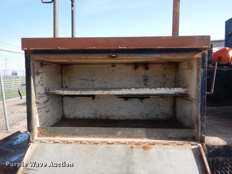 image for item DP5445 1986 Ford F700  utility / service truck