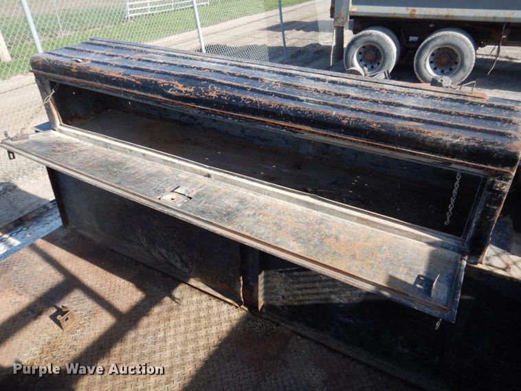 image for item DP5445 1986 Ford F700  utility / service truck