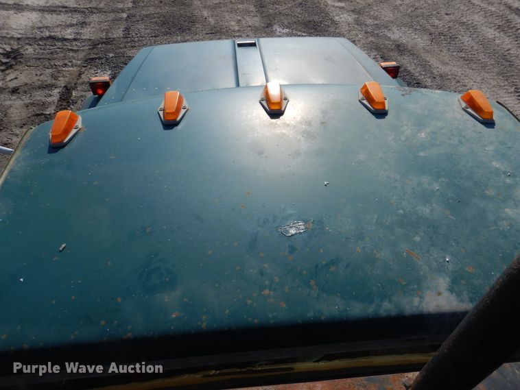 image for item DP5445 1986 Ford F700  utility / service truck