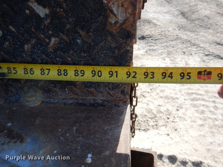 image for item DP5445 1986 Ford F700  utility / service truck