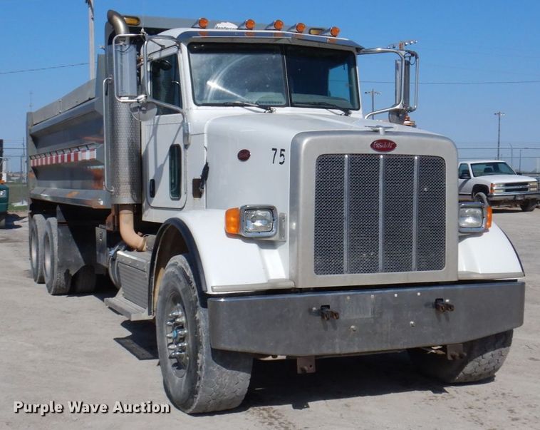 image for item DP5447 2013 Peterbilt 365  dump truck