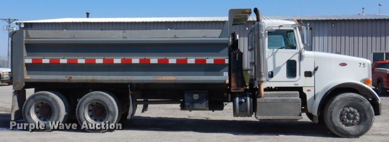 image for item DP5447 2013 Peterbilt 365  dump truck