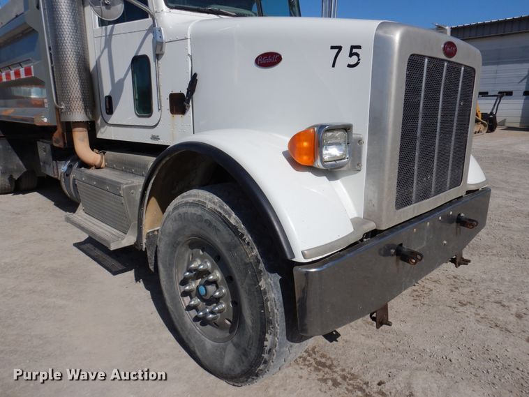 image for item DP5447 2013 Peterbilt 365  dump truck