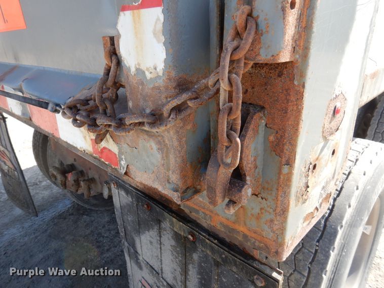 image for item DP5447 2013 Peterbilt 365  dump truck