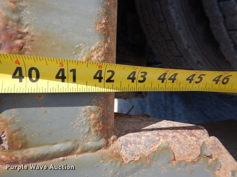 image for item DP5447 2013 Peterbilt 365  dump truck