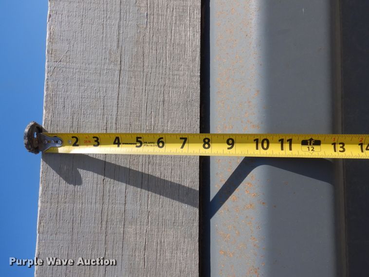 image for item DP5447 2013 Peterbilt 365  dump truck