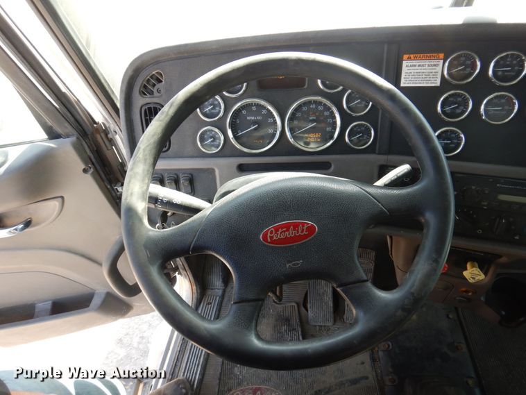 image for item DP5447 2013 Peterbilt 365  dump truck